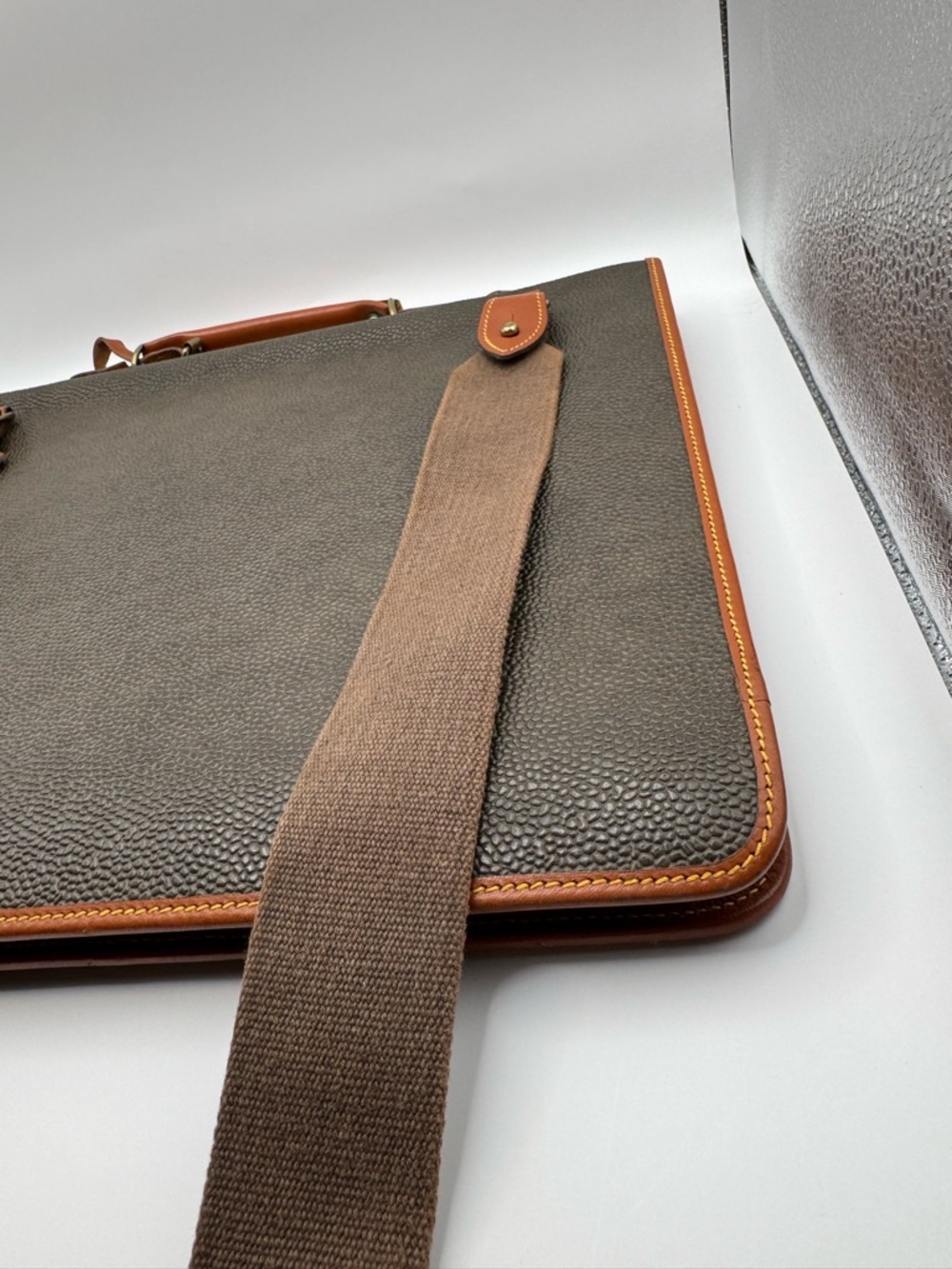Mulberry England Vintage Scotchgrain Briefcase Satchel | Khaki Brass Lock + Key - Picture 10 of 16